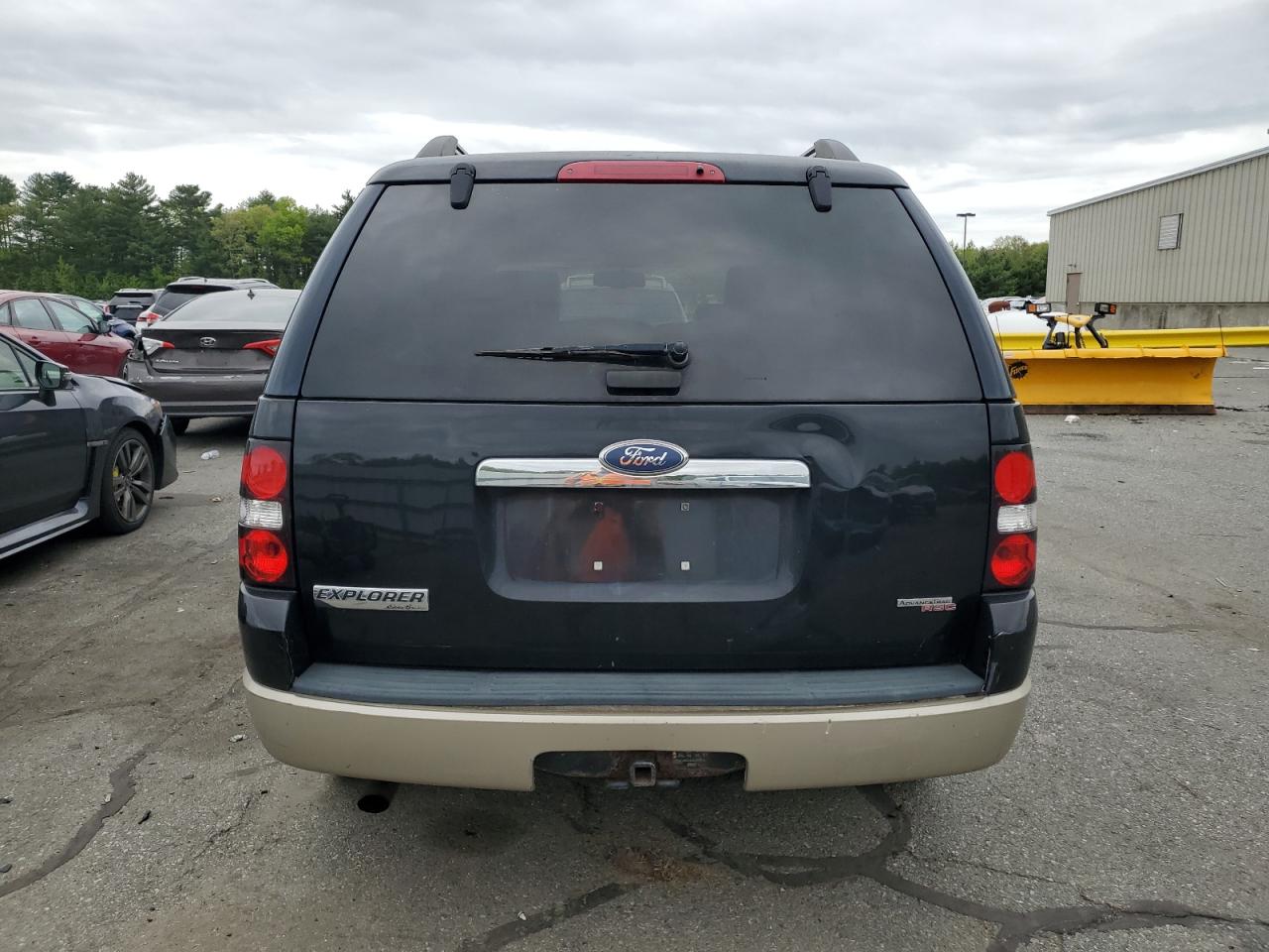 2007 Ford Explorer Eddie Bauer VIN: 1FMEU74E17UA53197 Lot: 56338225