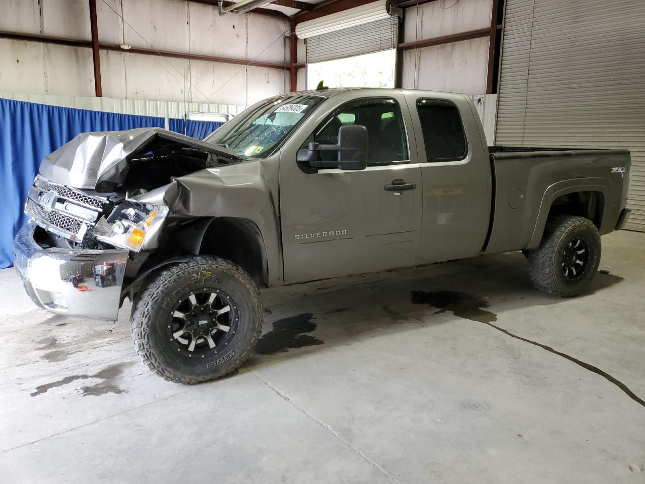 2013 Chevrolet Silverado K1500 Lt for Sale in Hurricane, WV - Front End