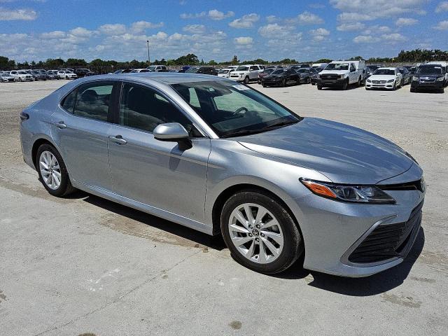  TOYOTA CAMRY 2024 Silver