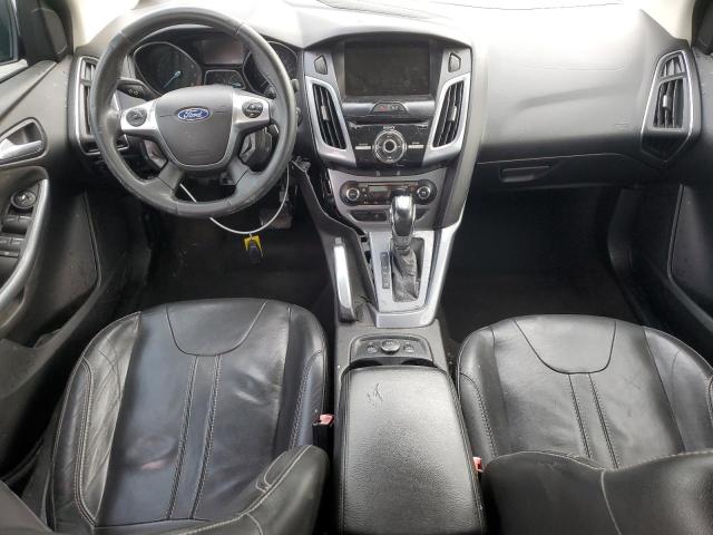 Sedans FORD FOCUS 2012 Czarny