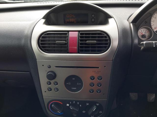 2002 VAUXHALL CORSA SXI