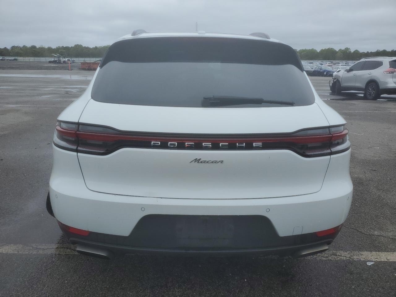 2019 Porsche Macan VIN: WP1AA2A54KLB04594 Lot: 57502195