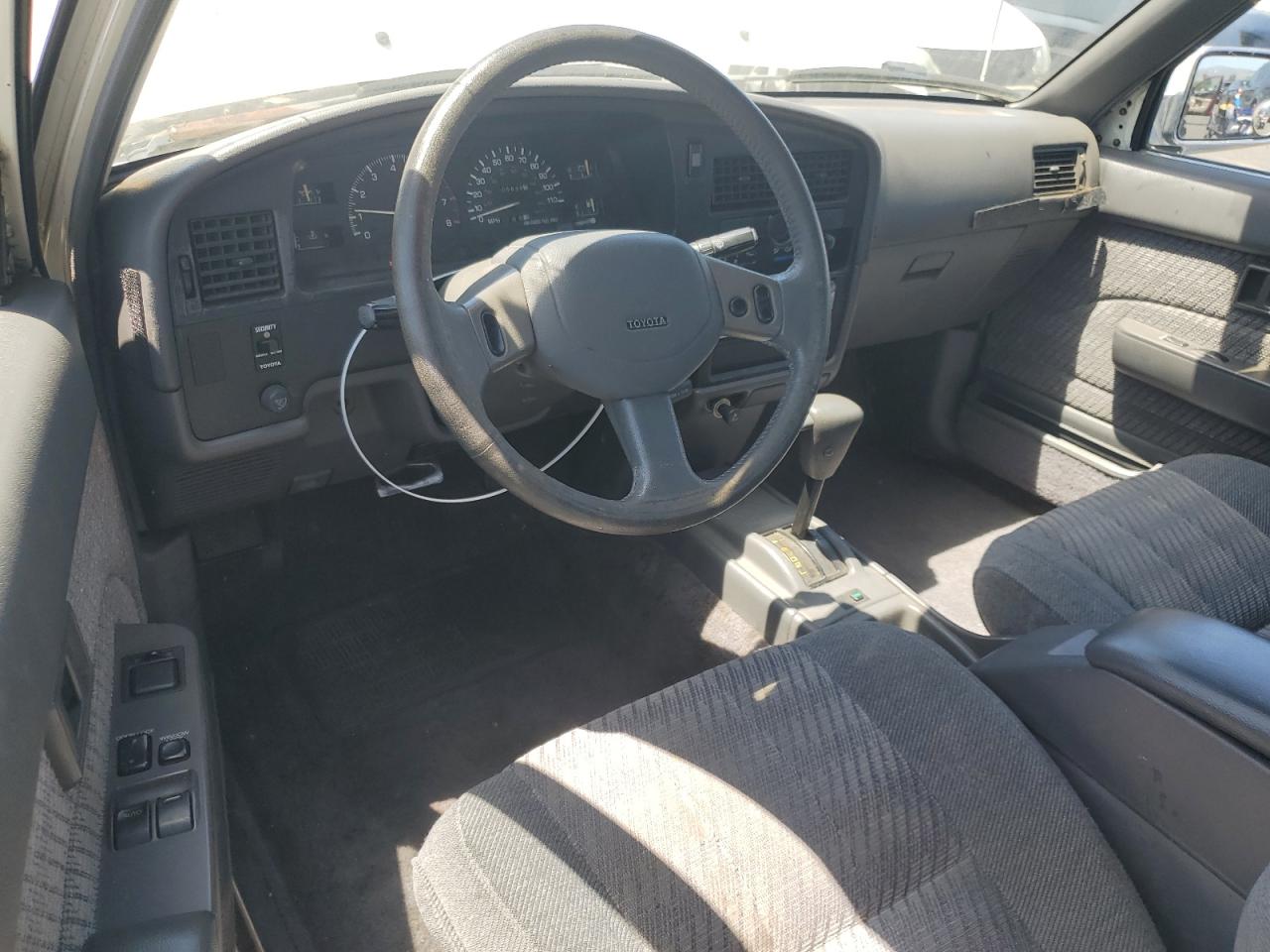 1991 Toyota Pickup 1/2 Ton Extra Long Wheelbase Sr5 VIN: JT4VN93G5M5017440 Lot: 55609055