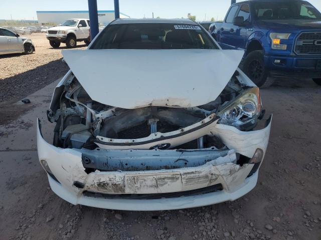  TOYOTA PRIUS 2013 Biały