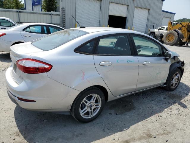  FORD FIESTA 2019 Srebrny