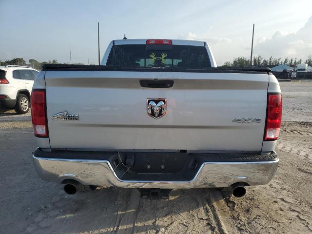 Pickups RAM 1500 2015 Silver