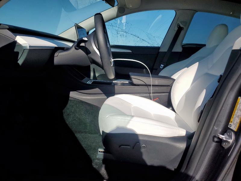  TESLA MODEL Y 2023 Сріблястий