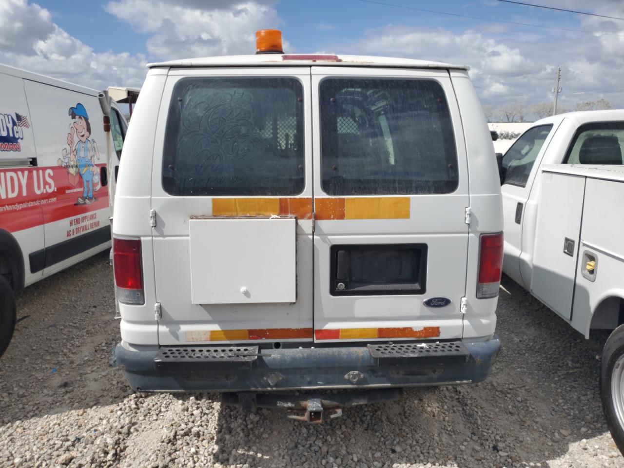 2008 Ford Econoline E350 Super Duty Van VIN: 1FTSE34L68DA15462 Lot: 52294355