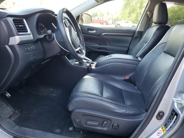  TOYOTA HIGHLANDER 2015 Srebrny