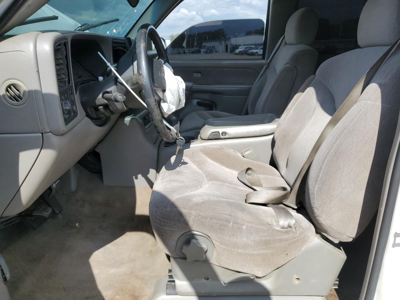2000 GMC New Sierra K1500 VIN: 1GTEK19TXYE161375 Lot: 56553525
