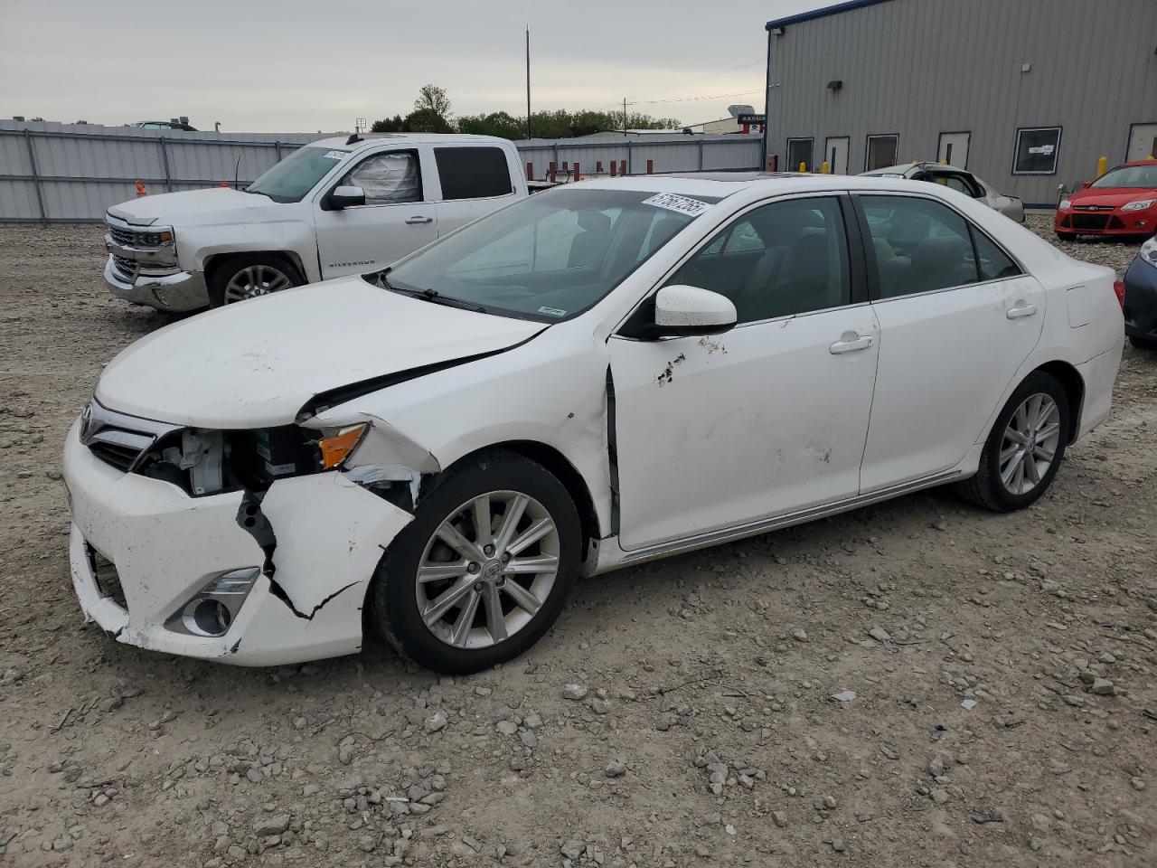 2012 Toyota Camry Base na sprzedaż w Appleton, WI - Front End
