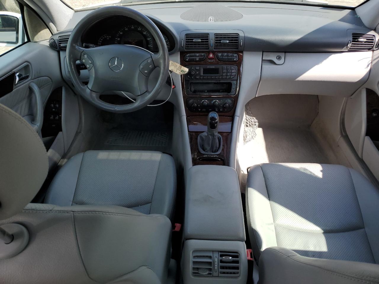 2001 Mercedes-Benz C 240 VIN: WDBRF61JX1F055147 Lot: 56381645