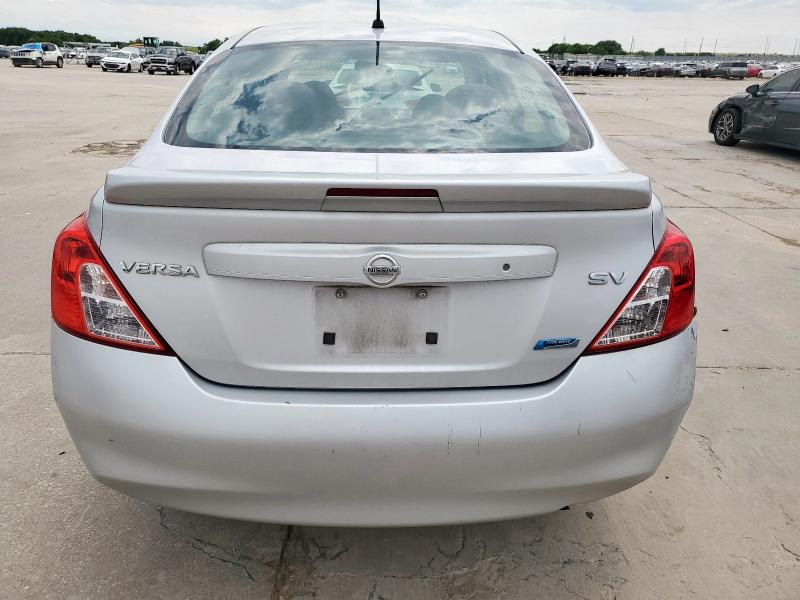  NISSAN VERSA 2014 Сріблястий