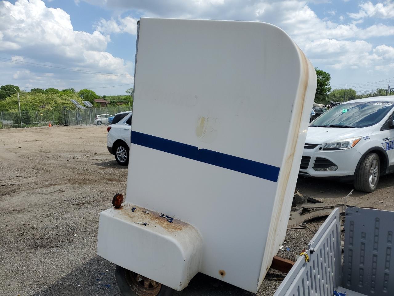 1986 Enclosed Cargo Trailer იყიდება Baltimore-ში, MD - Minor Dent/Scratches