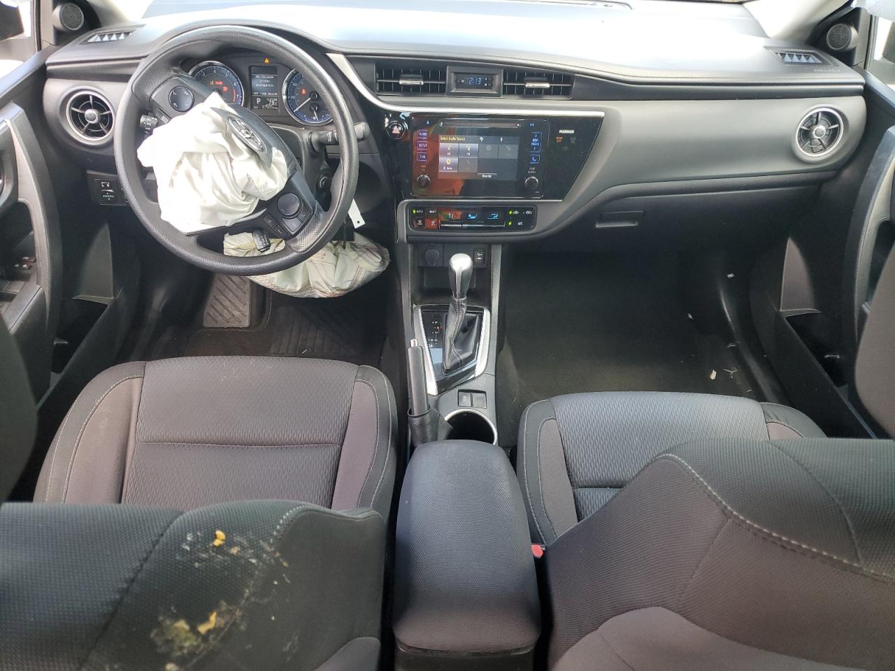 2017 Toyota Corolla L VIN: 5YFBURHE1HP618012 Lot: 56793125