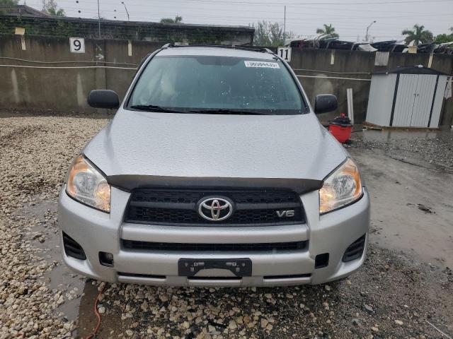  TOYOTA RAV4 2012 Srebrny