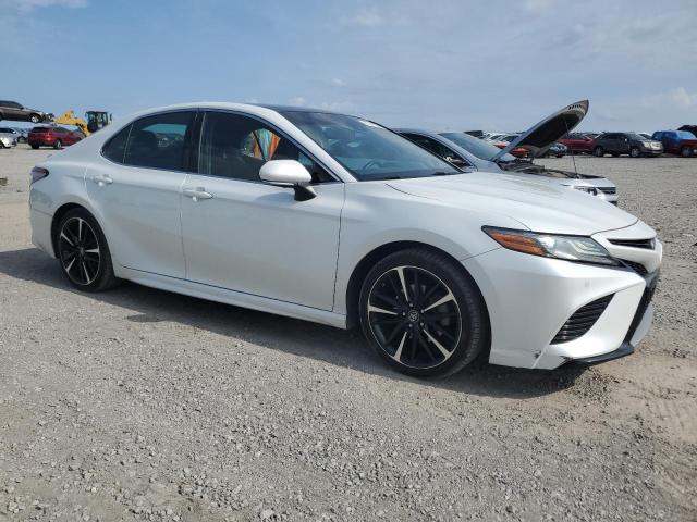  TOYOTA CAMRY 2018 Білий