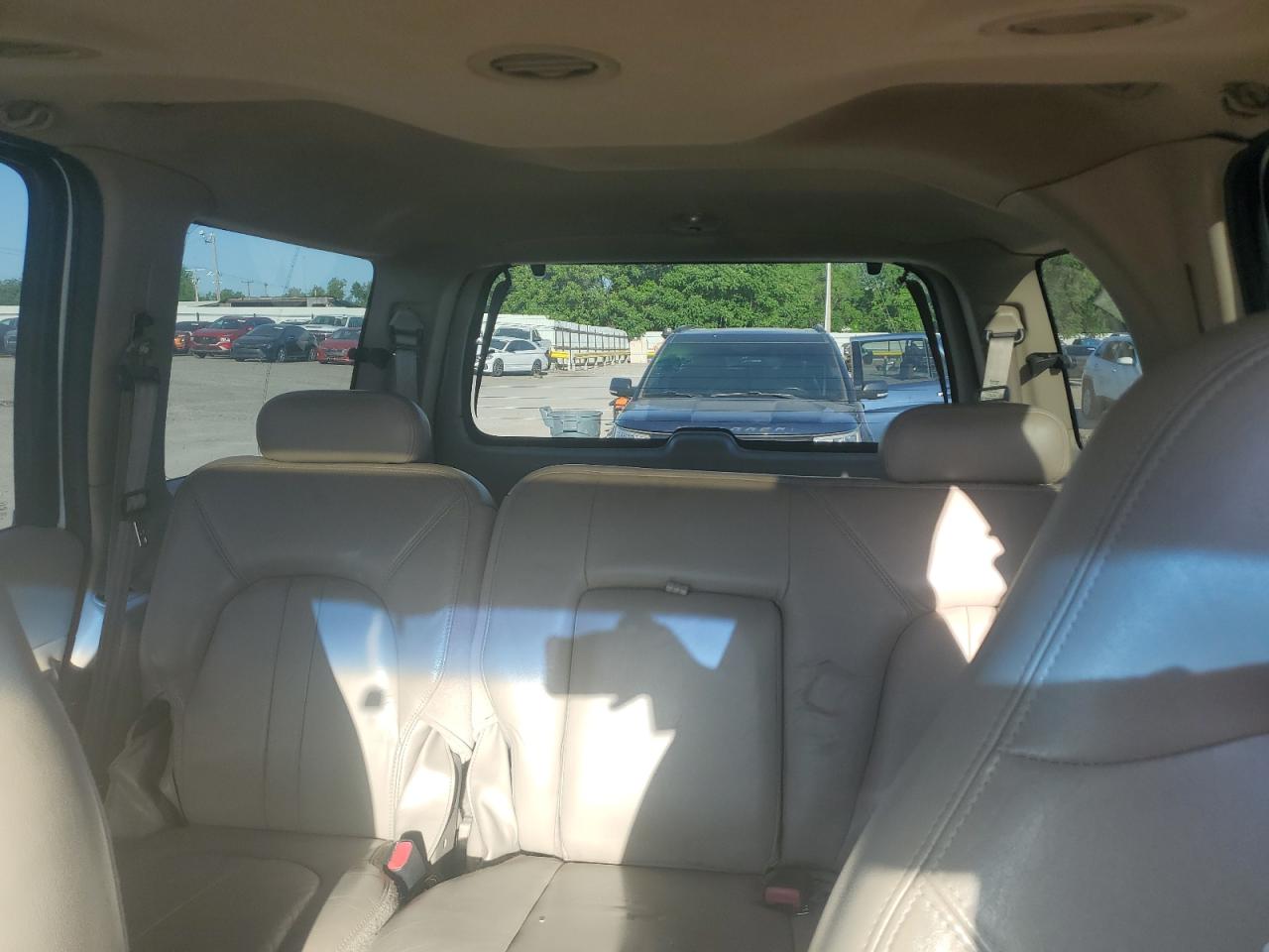 2000 Ford Expedition Eddie Bauer VIN: 1FMRU1760YLB37442 Lot: 56317785