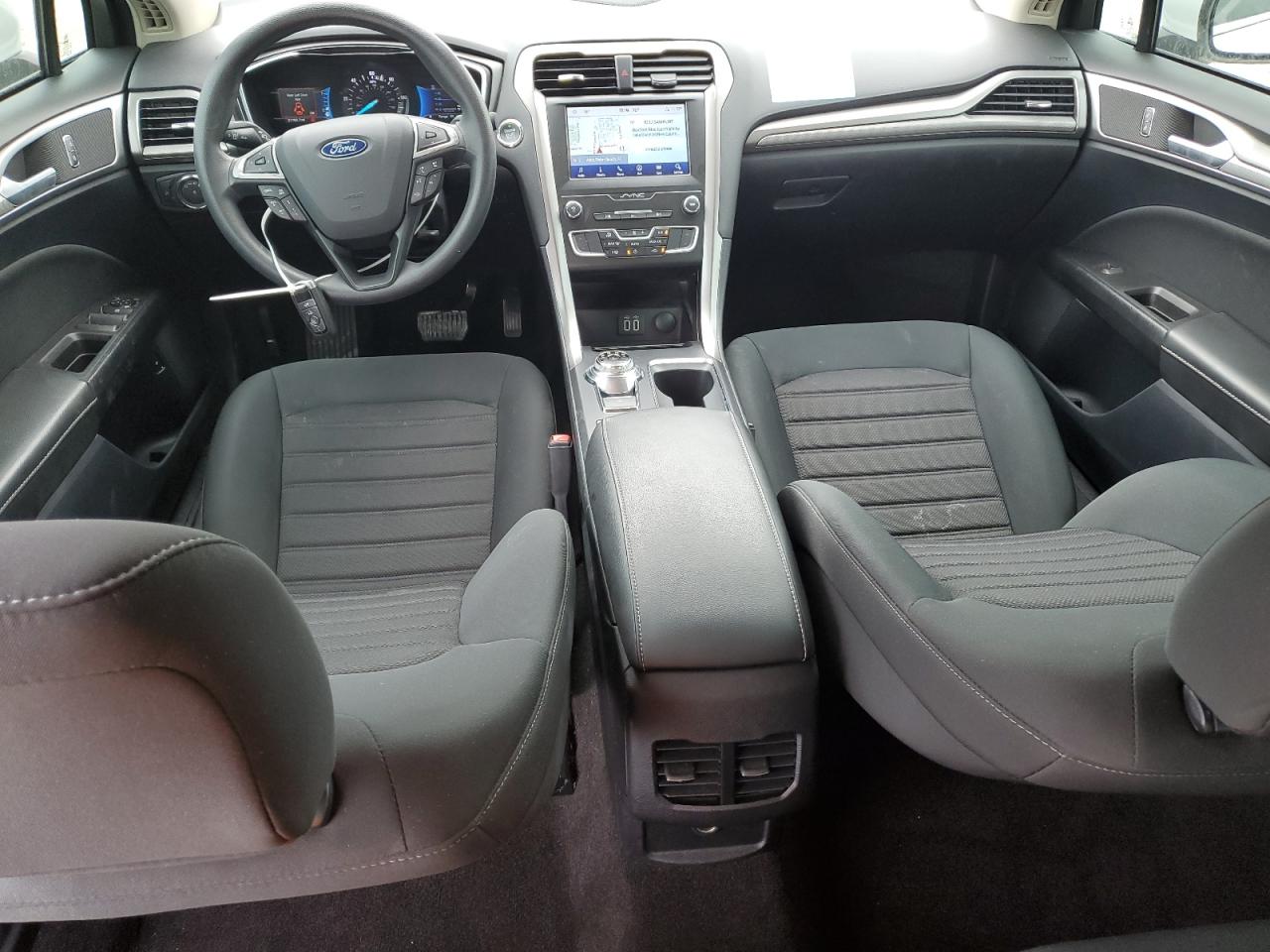 2020 Ford Fusion Se VIN: 3FA6P0LU6LR204557 Lot: 54023735