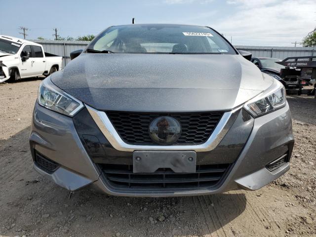  NISSAN VERSA 2021 Серый