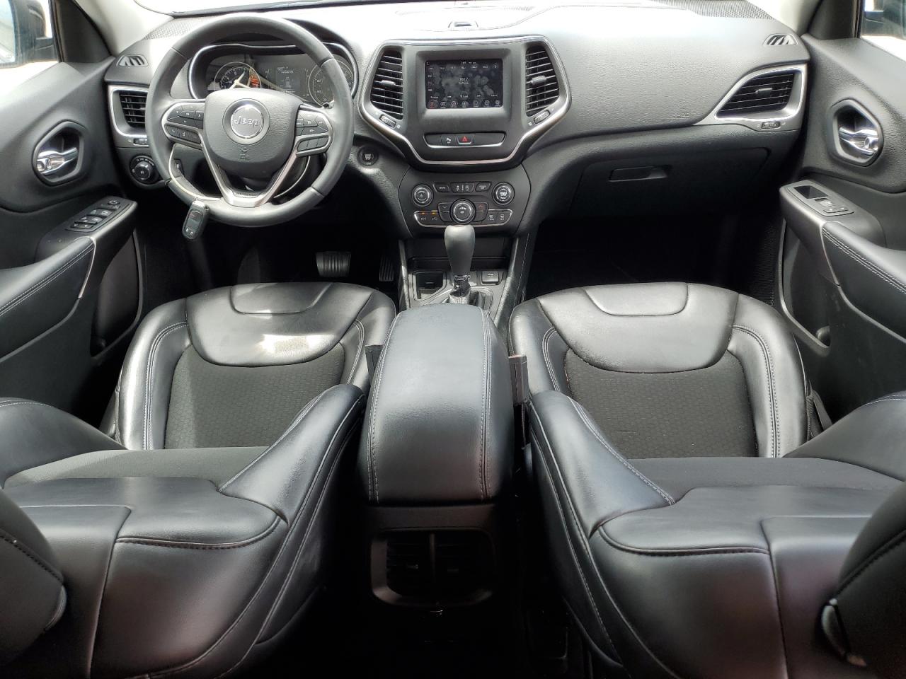 2019 Jeep Cherokee Latitude Plus VIN: 1C4PJLLX3KD462828 Lot: 56257645