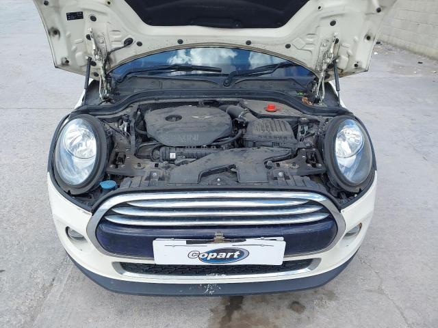2015 MINI COOPER