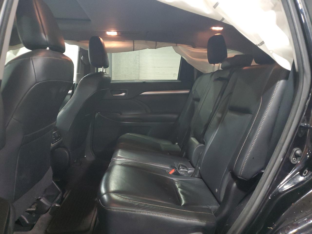 2016 Toyota Highlander Xle VIN: 5TDJKRFHXGS320532 Lot: 57438545