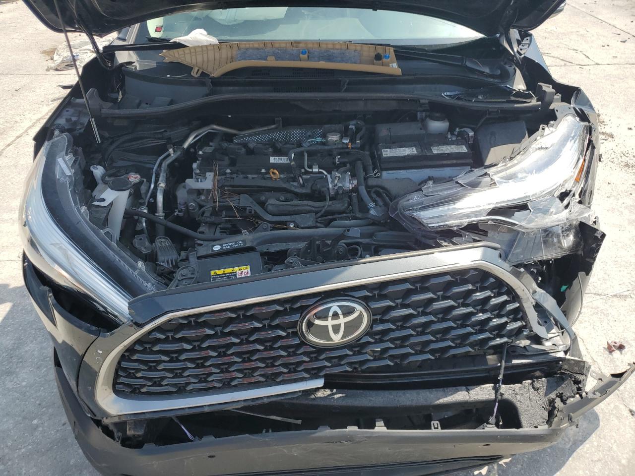 2022 Toyota Corolla Cross Xle VIN: 7MUDAAAG5NV031724 Lot: 69848655