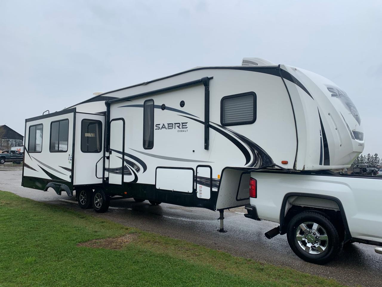 2019 Foresriver Sabre31Ikt na sprzedaż w London, ON - Rollover