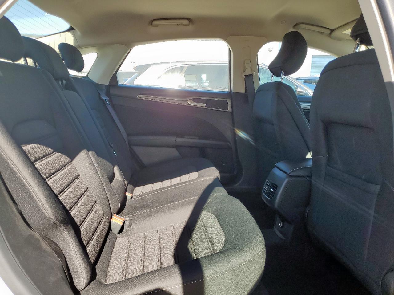 2019 Ford Fusion Se VIN: 3FA6P0LU0KR284954 Lot: 57237095