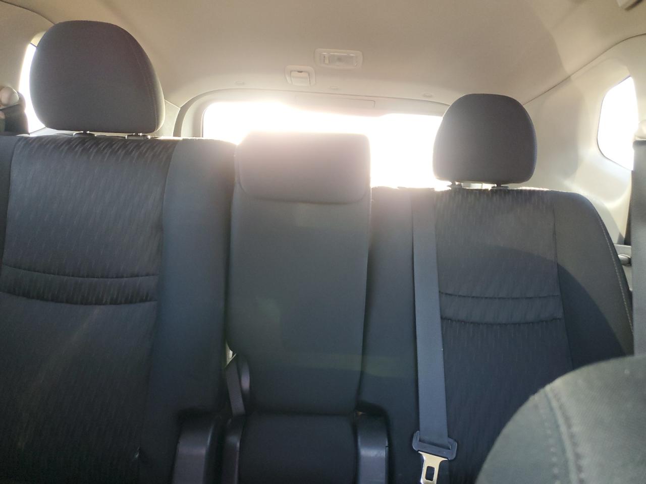2018 Nissan Rogue S VIN: 5N1AT2MT1JC805190 Lot: 56818595