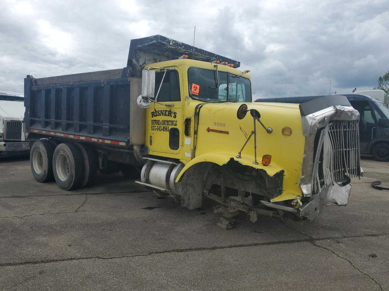 1988 International F9300 Dump Truck de vânzare în Moraine, OH - Front End