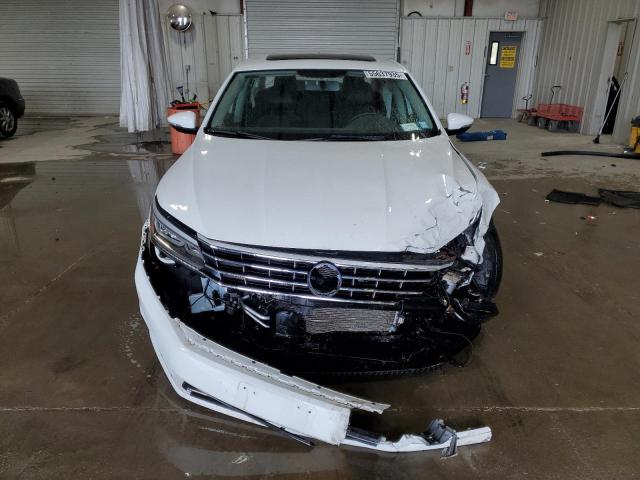  VOLKSWAGEN PASSAT 2018 Biały