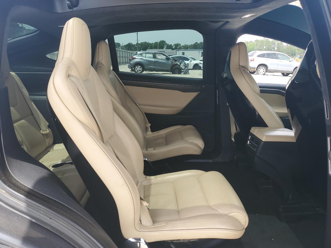 2016 Tesla Model X VIN: 5YJXCBE46GF003784 Lot: 56882945