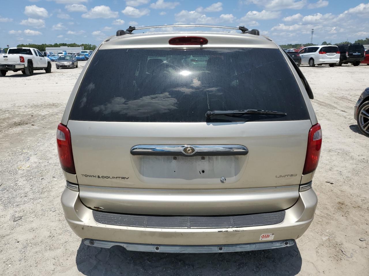 2005 Chrysler Town & Country Limited VIN: 2C8GP64L15R447546 Lot: 56582385