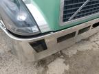2011 Volvo Vnl Semi Truck na sprzedaż w Elgin, IL - Mechanical