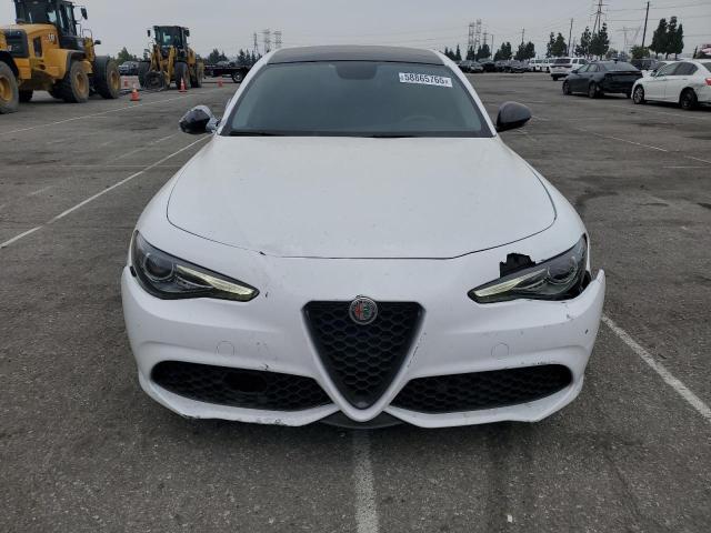  ALFA ROMEO GIULIA 2019 Белый