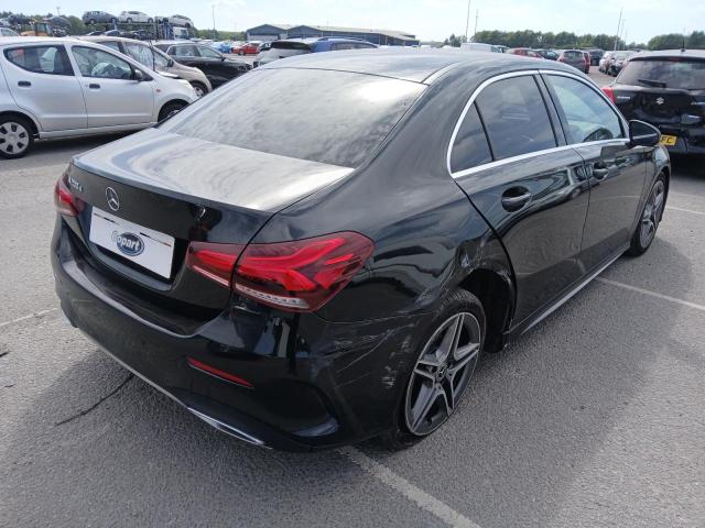2021 MERCEDES BENZ A 200 D AM