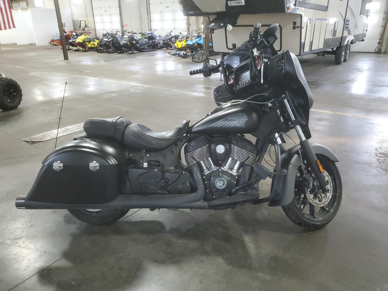 2018 Indian Motorcycle Co. Chieftain Dark Horse на продаже в Ham Lake, MN - Rear End