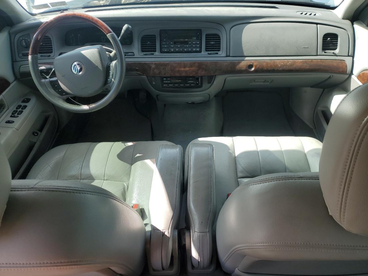 2005 Mercury Grand Marquis Ls VIN: 2MEHM75W85X612581 Lot: 56370475