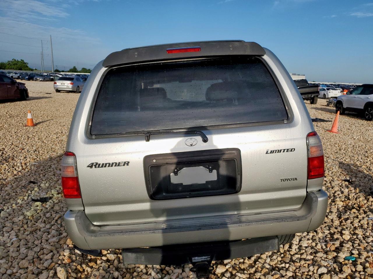 2000 Toyota 4Runner Limited VIN: JT3GN87R9Y0152068 Lot: 58001365