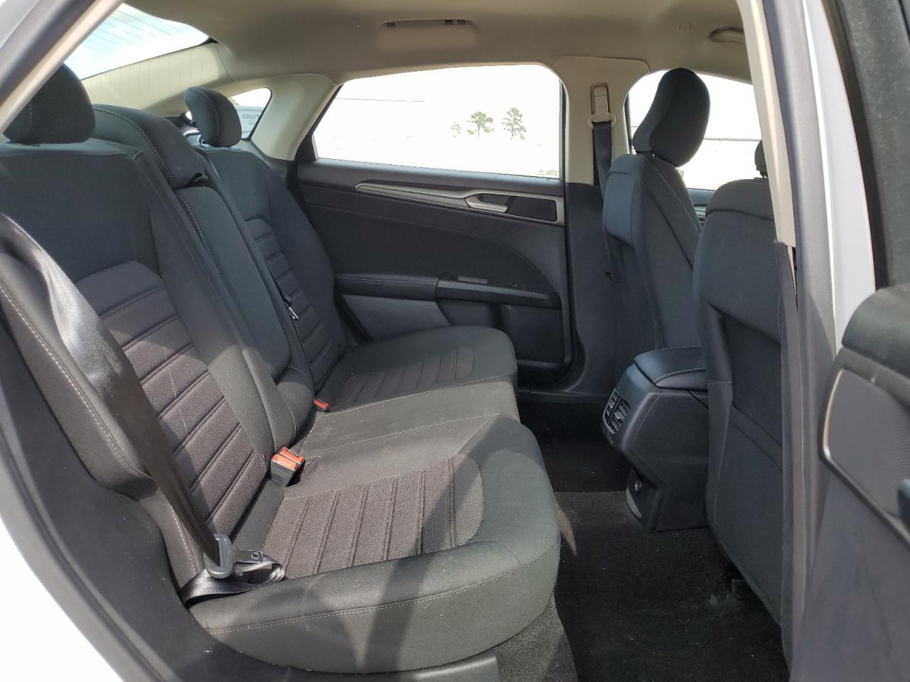 2020 Ford Fusion Se VIN: 3FA6P0LU3LR119076 Lot: 54043735