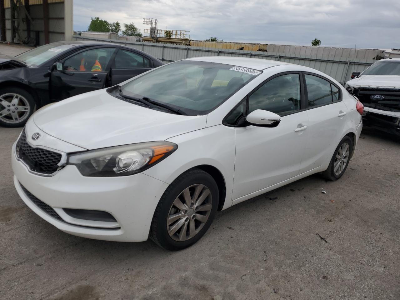 2014 Kia Forte Lx for Sale in Kansas City, KS - Rear End