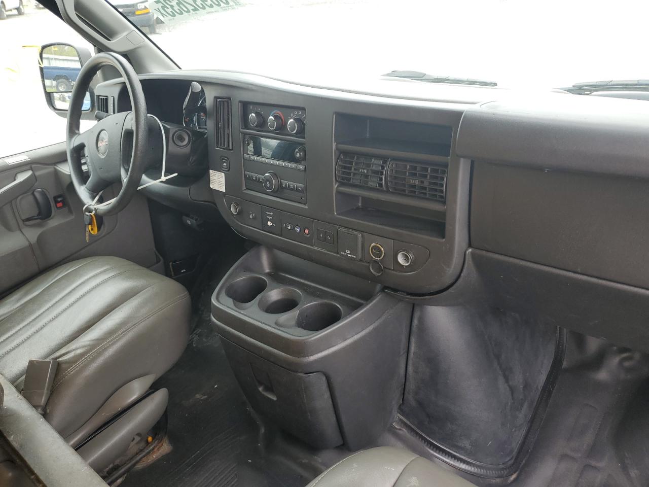 2020 GMC Savana Cutaway G3500 VIN: 1GD07RFP7L1168782 Lot: 56932635