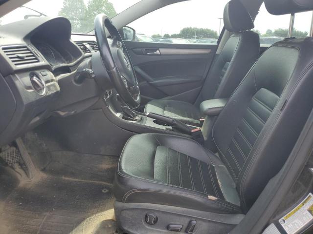 Sedans VOLKSWAGEN PASSAT 2015 Czarny