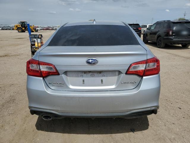  SUBARU LEGACY 2018 Srebrny