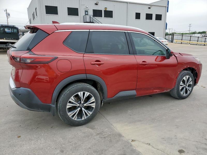 NISSAN ROGUE 2021 Красный