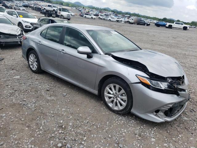  TOYOTA CAMRY 2019 Серебристый