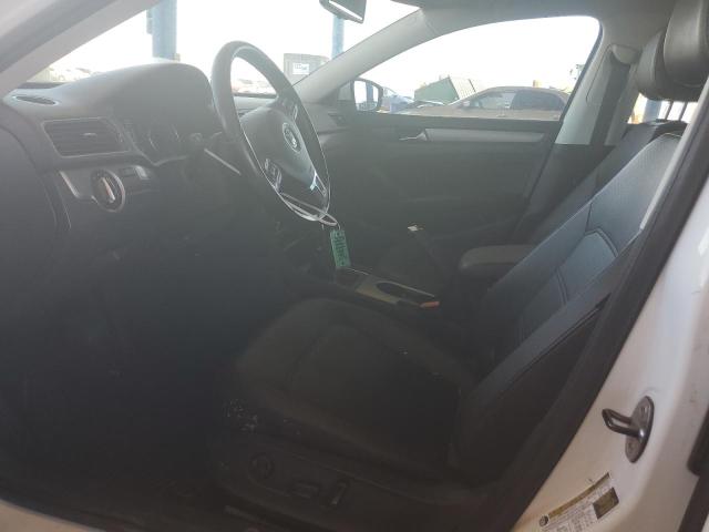 Седаны VOLKSWAGEN PASSAT 2014 Белый