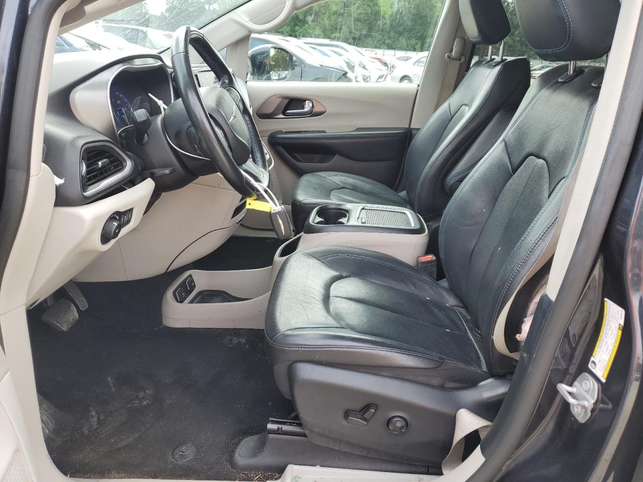 2021 Chrysler Pacifica Touring L VIN: 2C4RC1BG1MR588789 Lot: 56576045
